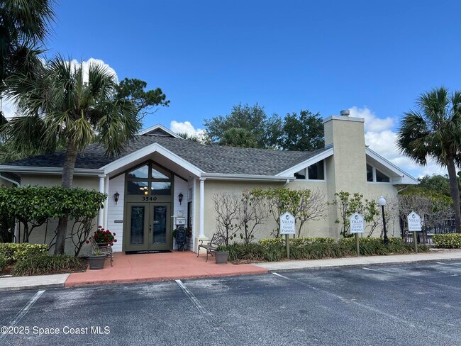 Foto del edificio - 3550 Sable Palm Ln