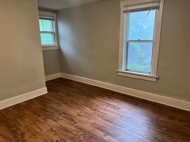 Foto del edificio - 2219/2221  S 10th St.  St. Joseph, MO 64503
