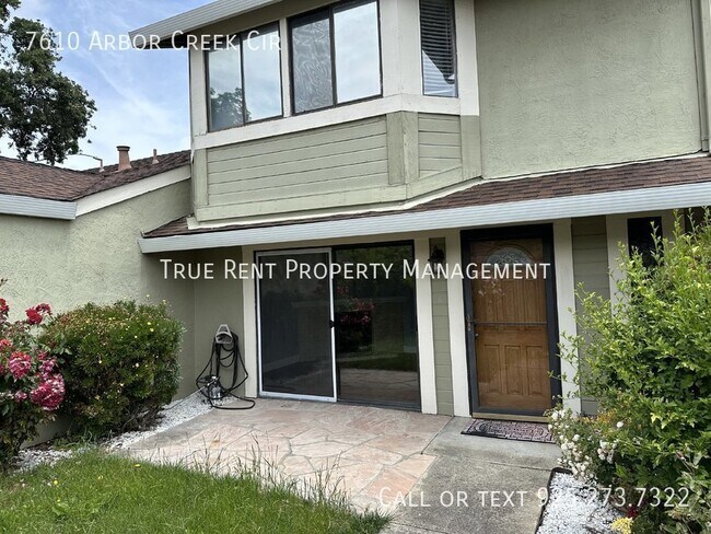 Building Photo - Spacious 3 Bed, 2.5 Bath West Dublin Townh...