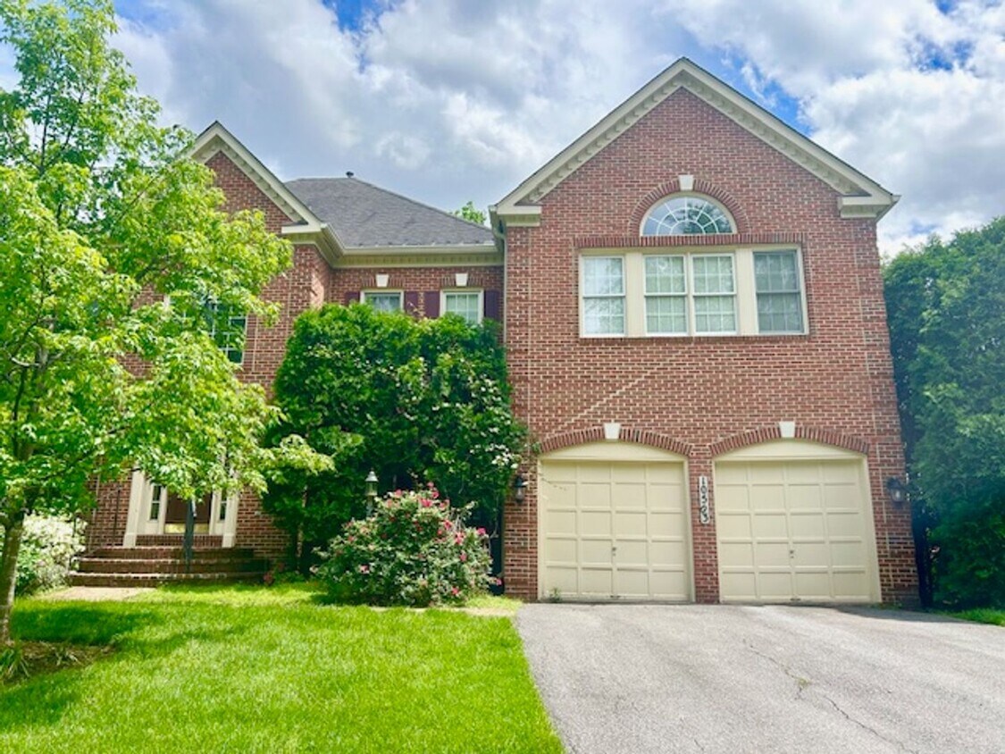 Foto principal - 10503 Aubinoe Farm Dr