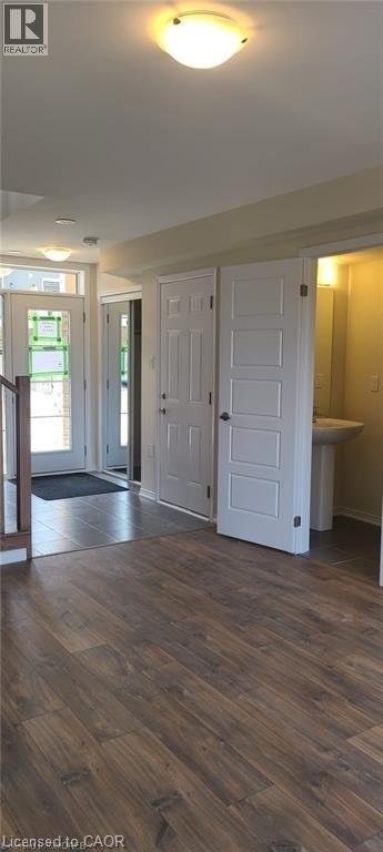 Photo du bâtiment - 23 Utter Pl