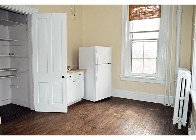 Foto del edificio - 2215 Ohio Ave