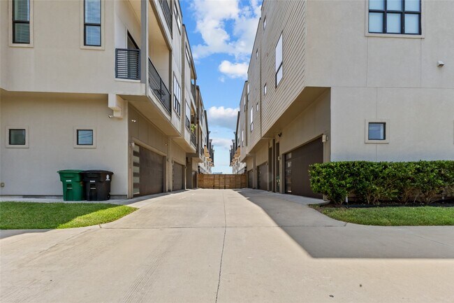 Foto del edificio - 2317 Eagle St