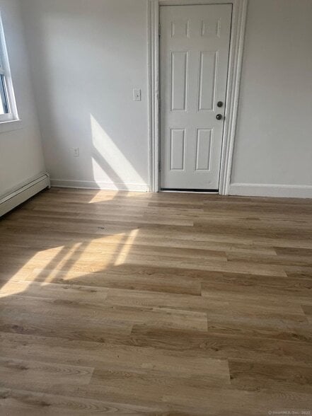 Building Photo - 202 Noble Ave