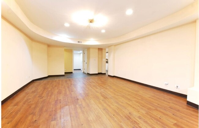 Foto del edificio - 1352 N La Salle Dr