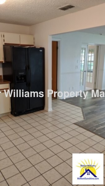 Foto del edificio - Spacious Living House in Palm Coast, FL.  ...
