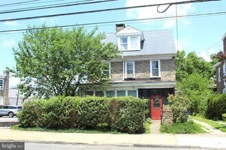 Building Photo - 6825 Ridge Ave