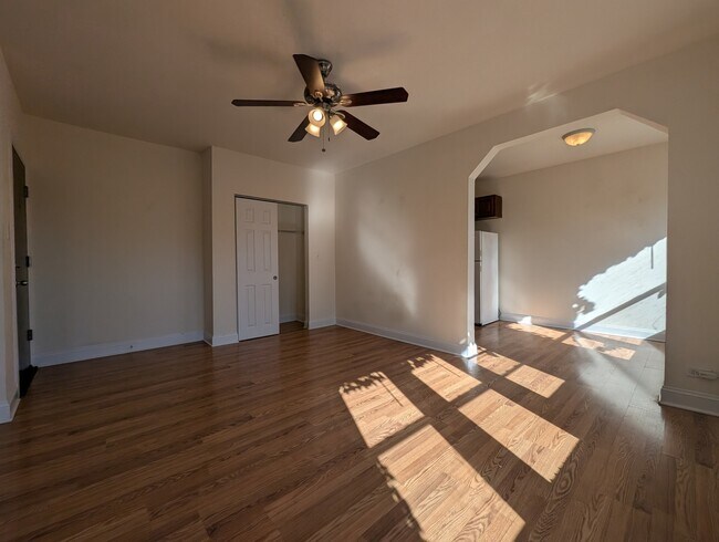 Foto del edificio - 2600 N Kimball Ave