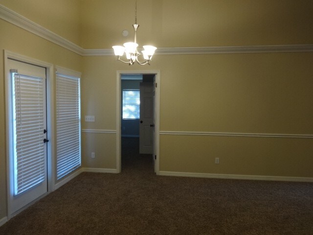 Building Photo - 6109 Cacao Dr