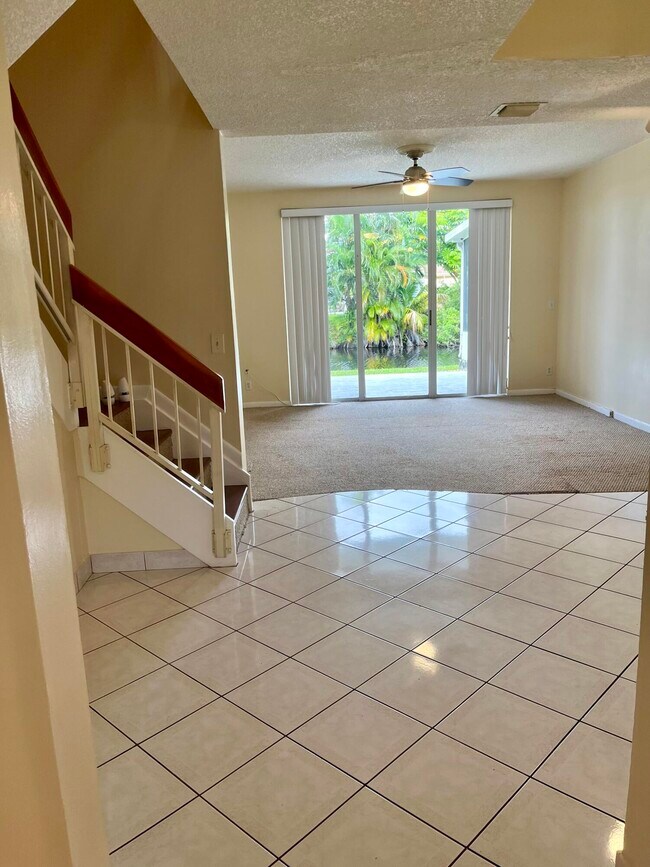 Foto del edificio - 2317 SW 82nd Terrace