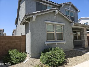 Building Photo - 14224 W Hackamore Dr