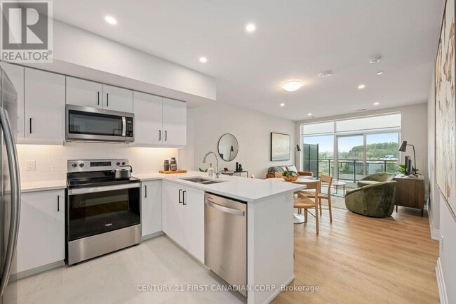 Building Photo - 4286 King St E