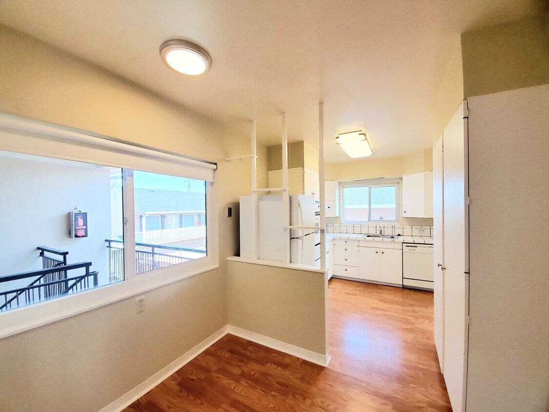 Primary Photo - 1108 Chula Vista Ave