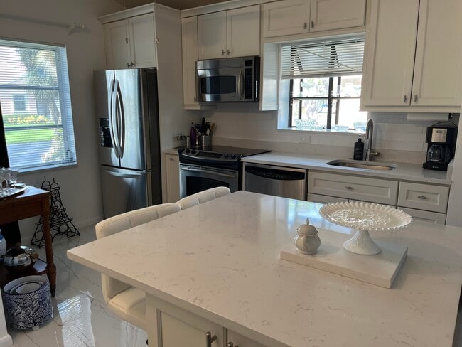 Building Photo - 8088 Sweetbriar Way