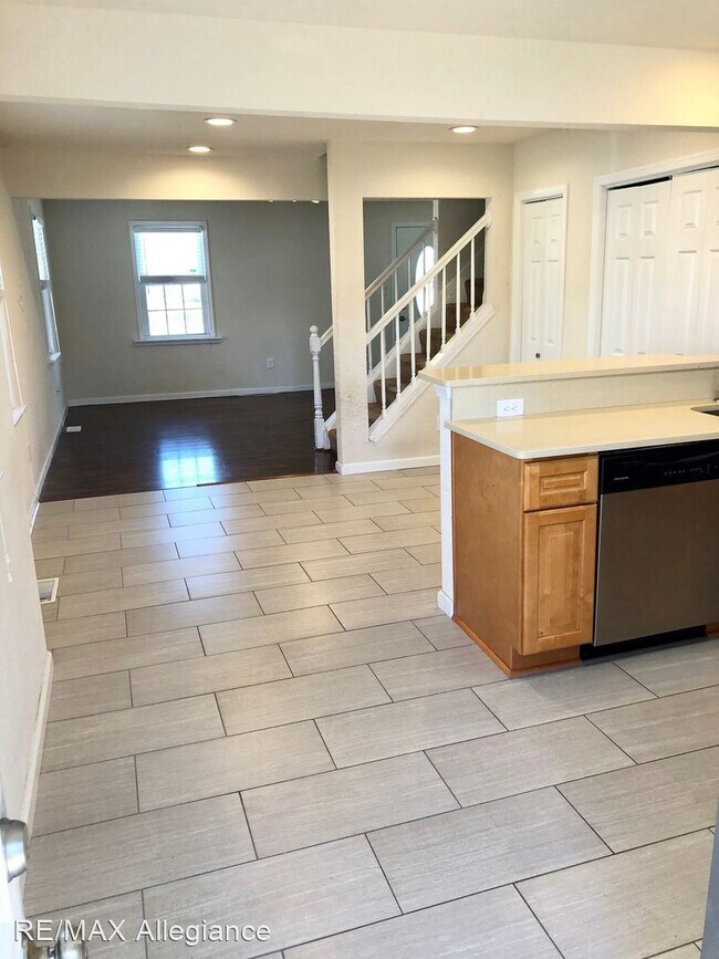 Building Photo - 3 br, 2 bath House - 6215 SUNSHINE AVENUE