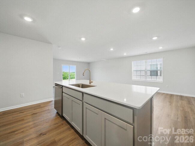 Foto del edificio - 13300 Hampton Bay Ln