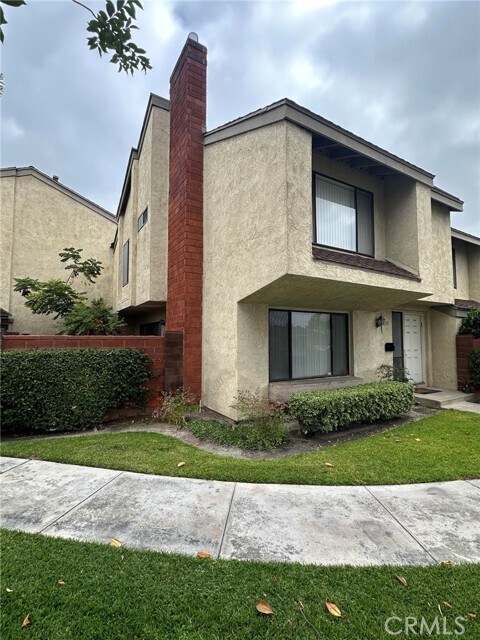 Foto del edificio - 835 W Orangewood Ave