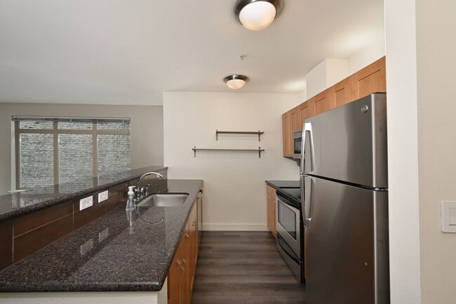 Building Photo - 1610 Belmont Ave