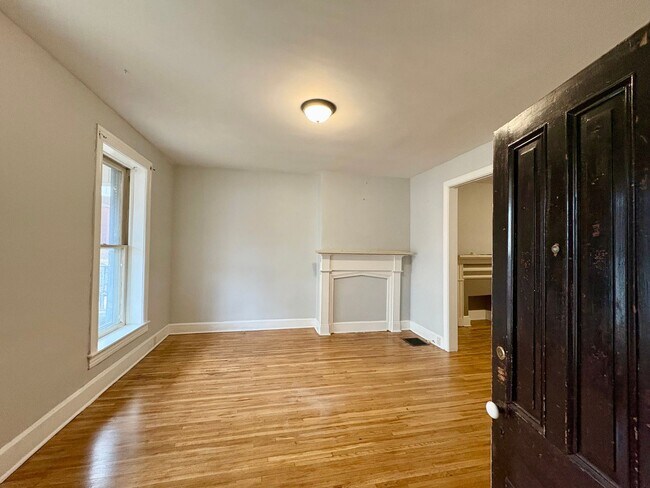 Foto del edificio - 28 S Church St