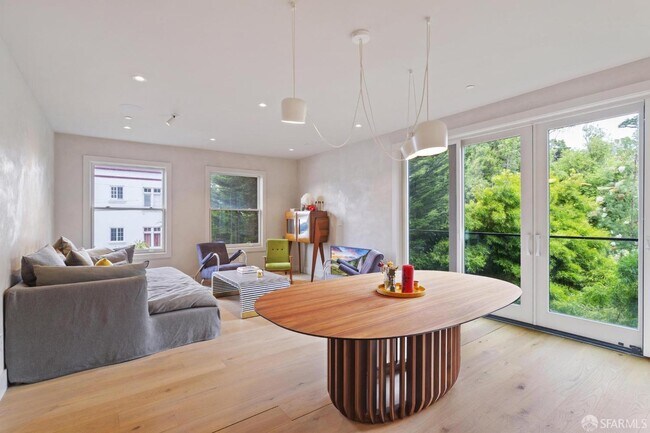 Foto del edificio - 754 Lake St