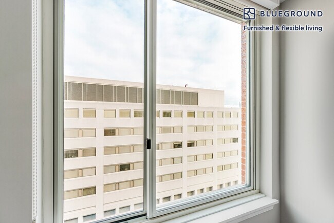 Foto del edificio - 2221 I St NW