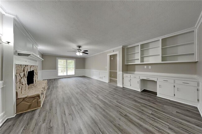 Foto del edificio - 1844 Skyland Glen Dr
