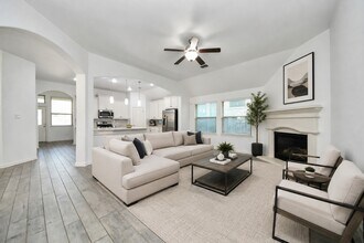 Building Photo - 23814 Mesia Meadow Ln
