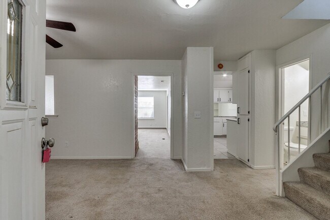 Foto del edificio - Three bed/2.5 bath in Harvest Hills