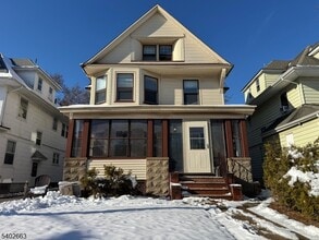 Building Photo - 4 Claremont Pl