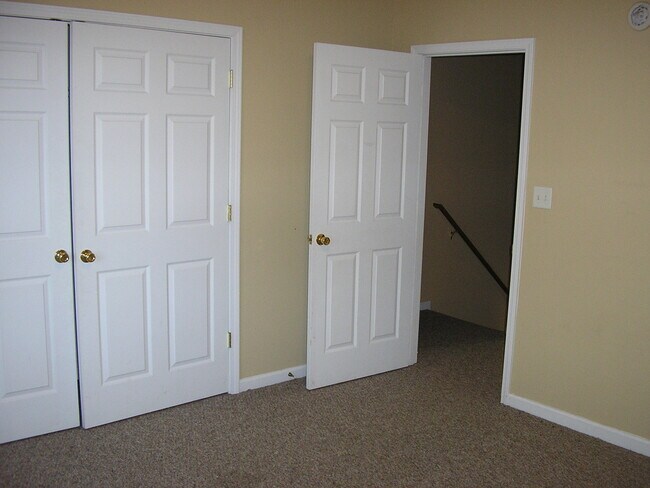 Foto del edificio - 109 Hillridge Ct