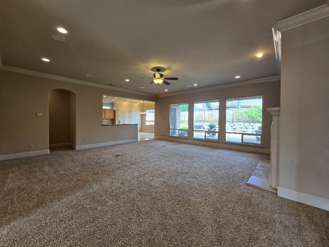 Building Photo - 3766 Mira Loma Dr