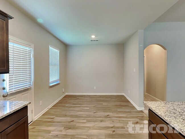 Building Photo - 304 Micah Ln