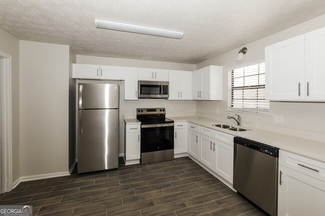 Foto del edificio - 2845 Woodhollow Ln