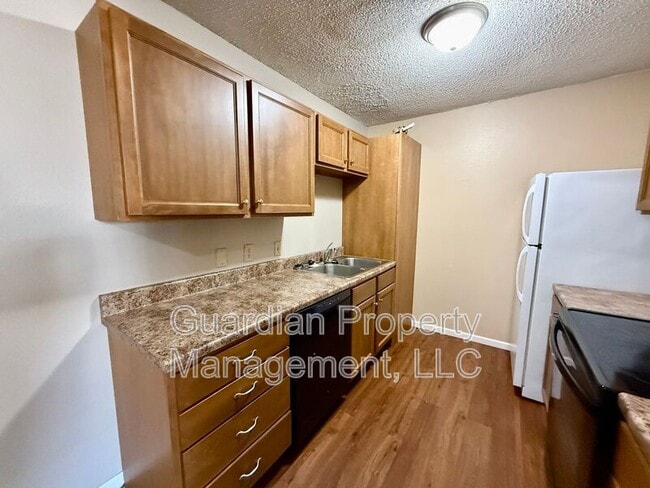 Foto del edificio - 1010 N Walnut St