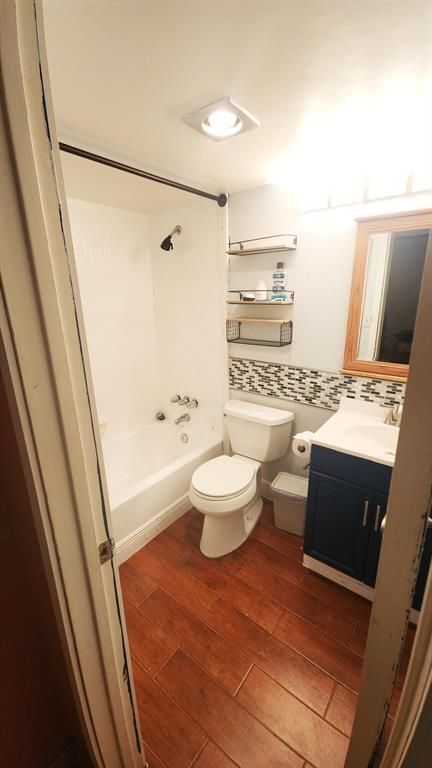 Foto del edificio - 1021 Mockingbird Ln