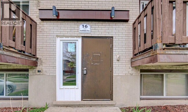 Photo du bâtiment - 16 Southdale Ave