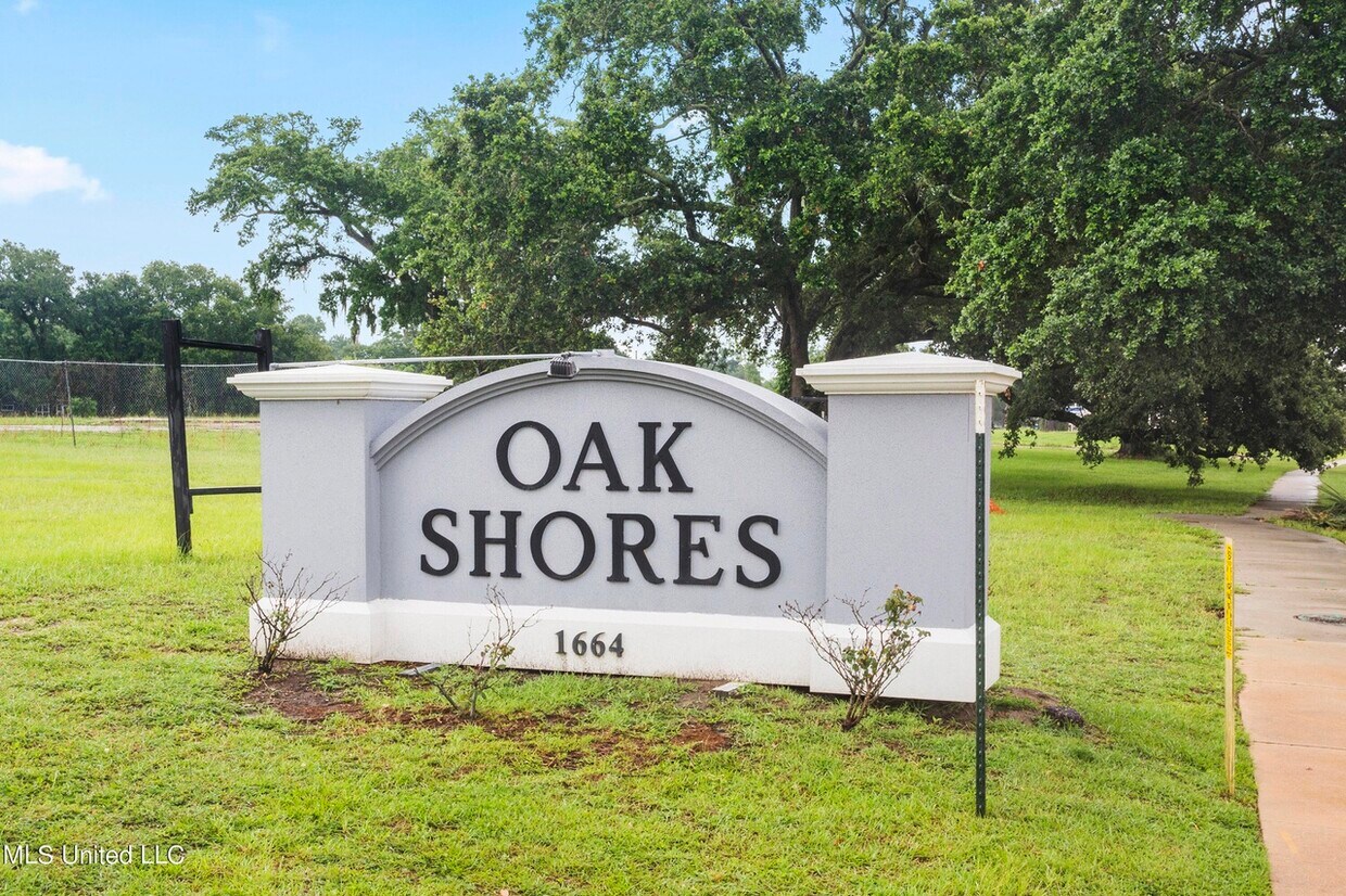 1664 Beach Blvd Unit 22, Biloxi, MS 39531 Room for Rent in Biloxi, MS