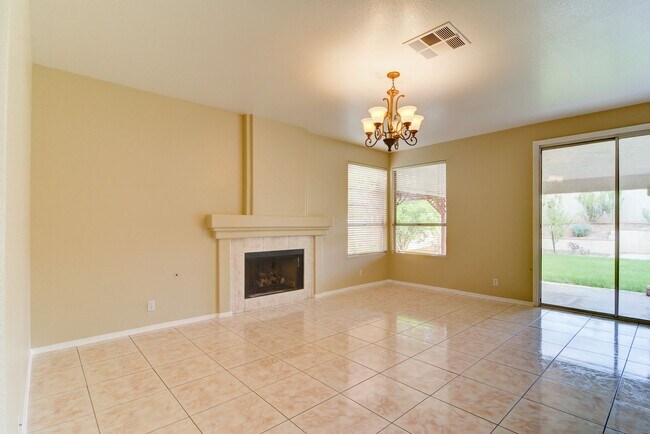 Building Photo - 2069 Sapphire Valley Ave