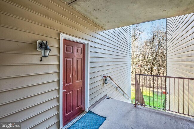 Building Photo - 18825 Sparkling Water Dr