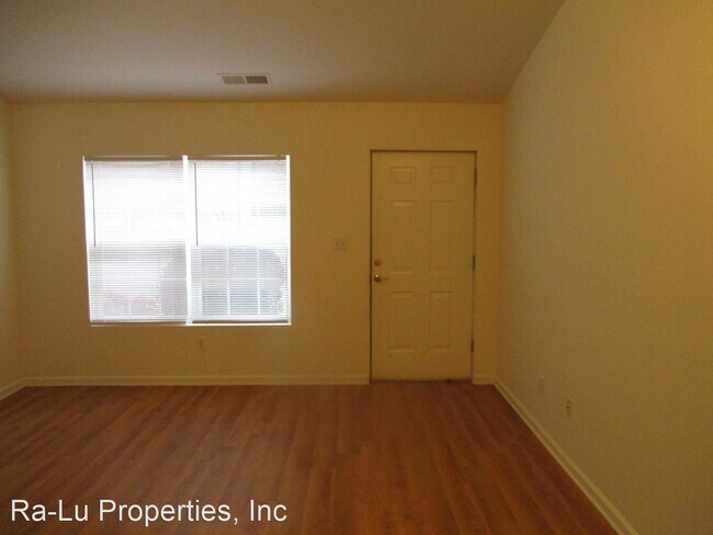 Building Photo - 1 br, 1 bath House - 576-B Piney Grove Rd
