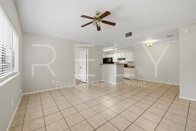 Foto del edificio - 8001 West Gate Blvd