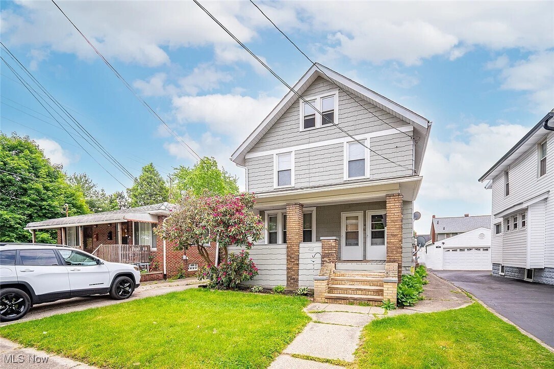 402 E York St, Akron, OH 44310 Room for Rent in Akron, OH