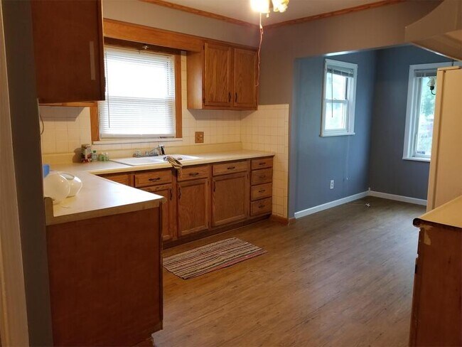 Building Photo - 1866 Cramer Ave