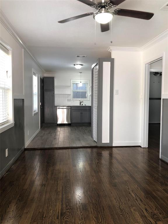 Foto del edificio - 815 Waverly St