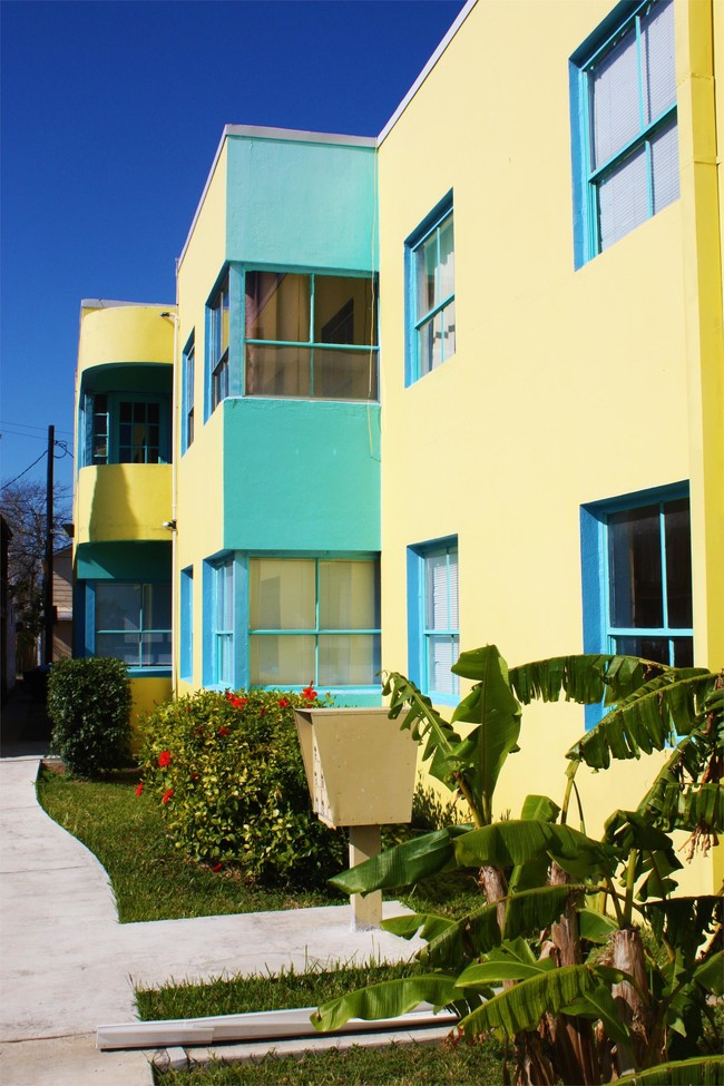 Building Photo - 1513 Ocean Dr