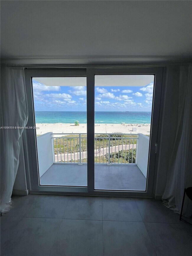 Building Photo - 345 Ocean Dr