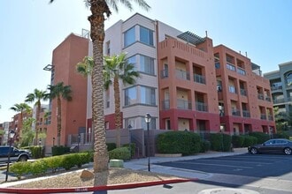 Building Photo - 51 E Agate Ave