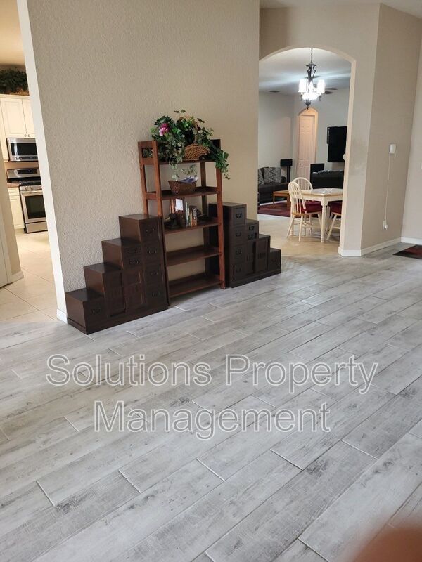 Foto del edificio - 4858 Chastain Dr