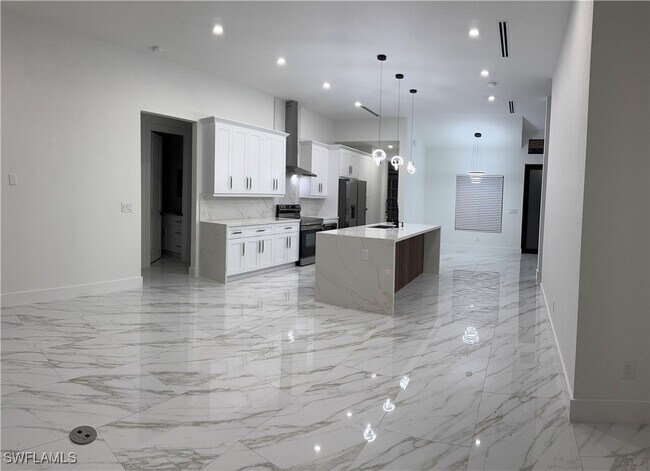 Foto del edificio - 3614 65th St W