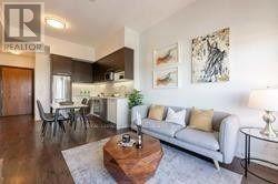 Photo du bâtiment - 36 Park Lawn Rd